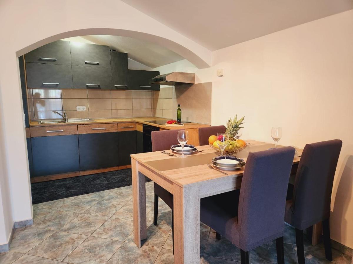 Apartments Pranjic With Pool Nova Vas  Zewnętrze zdjęcie