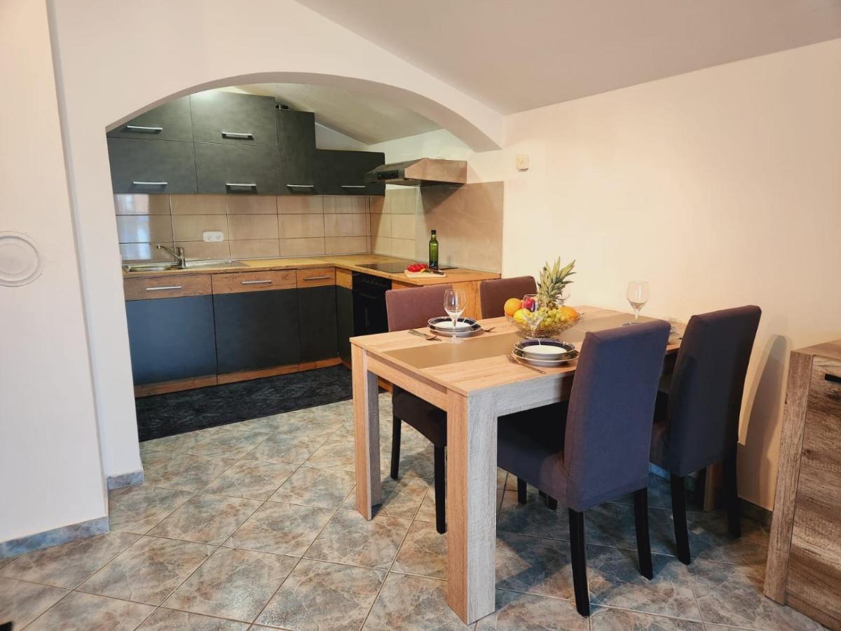 Apartments Pranjic With Pool Nova Vas  Zewnętrze zdjęcie