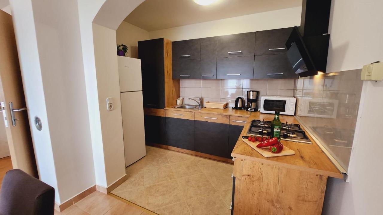 Apartments Pranjic With Pool Nova Vas  Zewnętrze zdjęcie