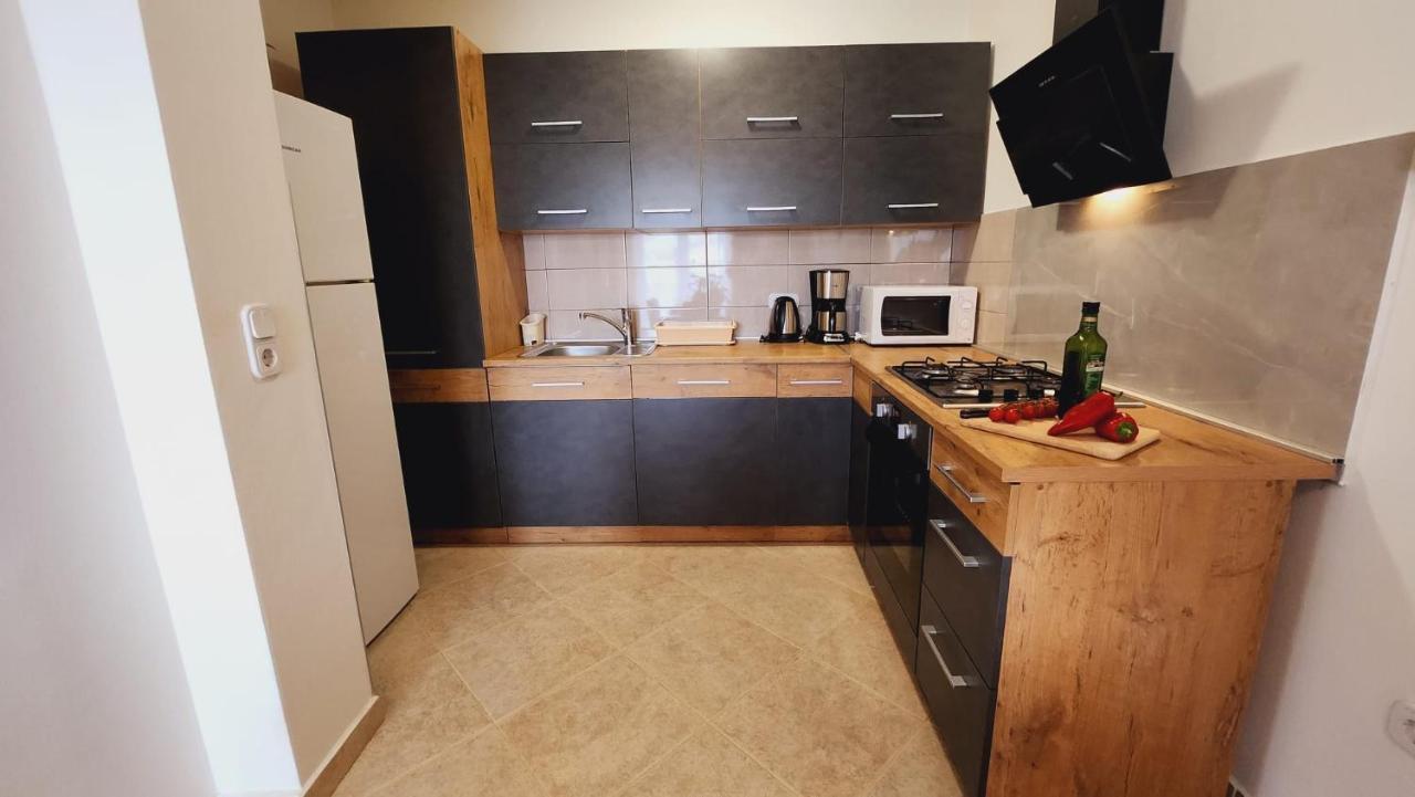 Apartments Pranjic With Pool Nova Vas  Zewnętrze zdjęcie