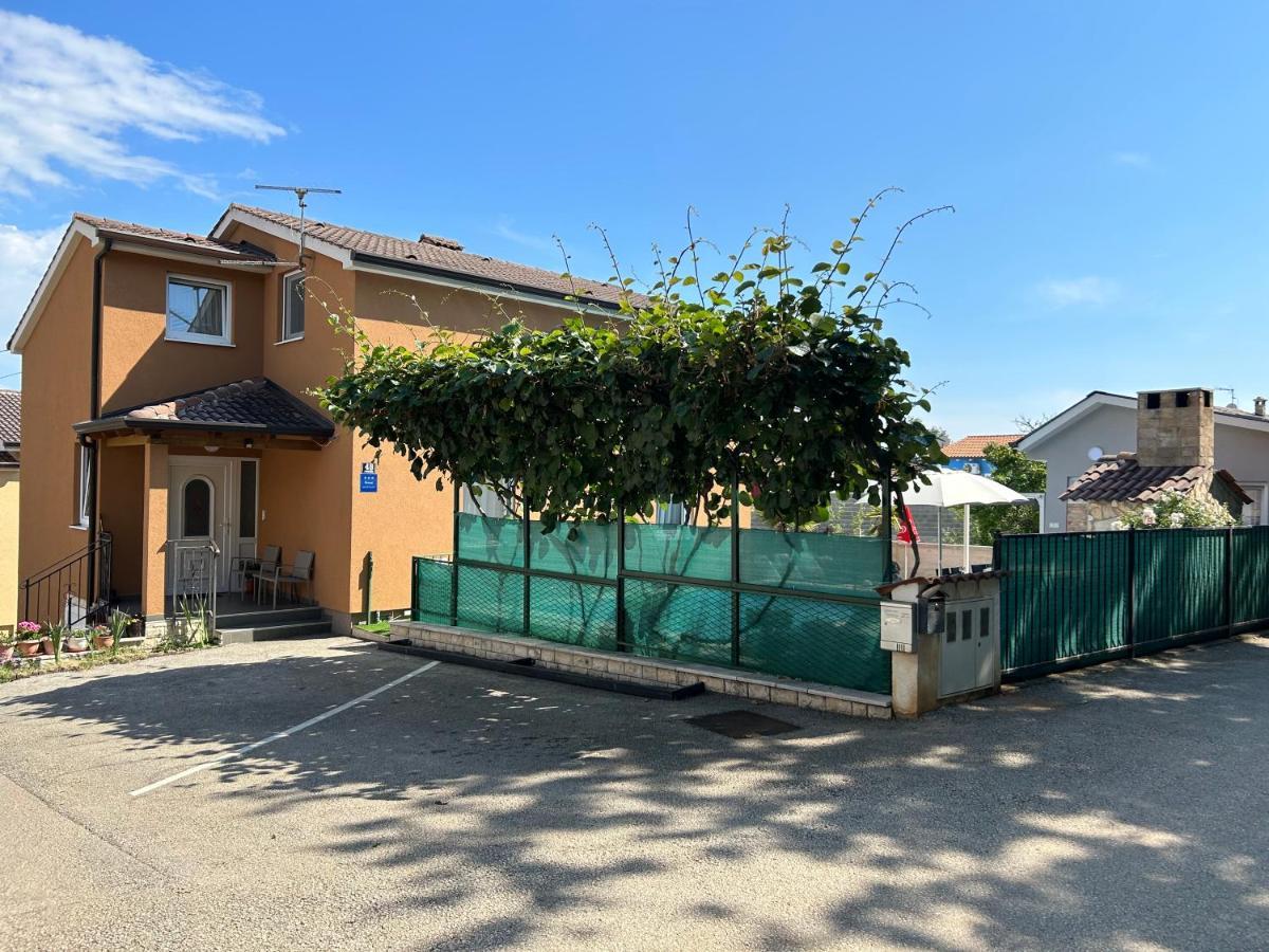 Apartments Pranjic With Pool Nova Vas  Zewnętrze zdjęcie